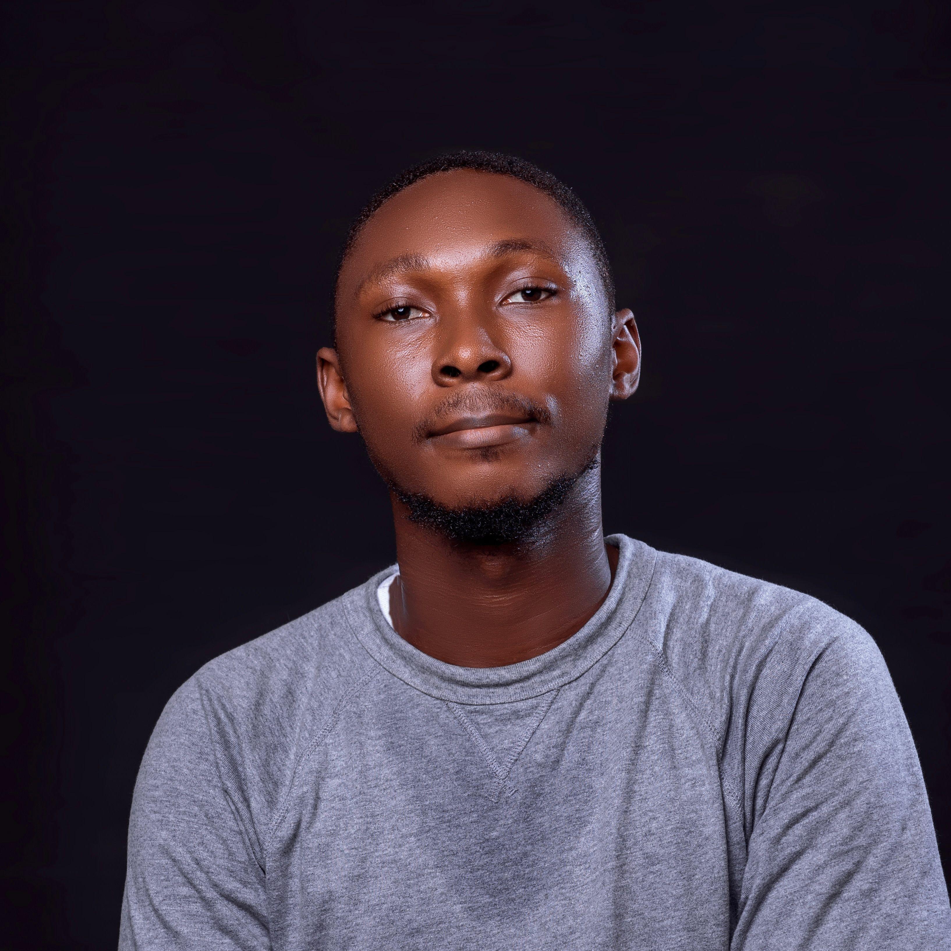 discovering-stories-finding-inspiration-samson-as-an-explorer-on-adsvase